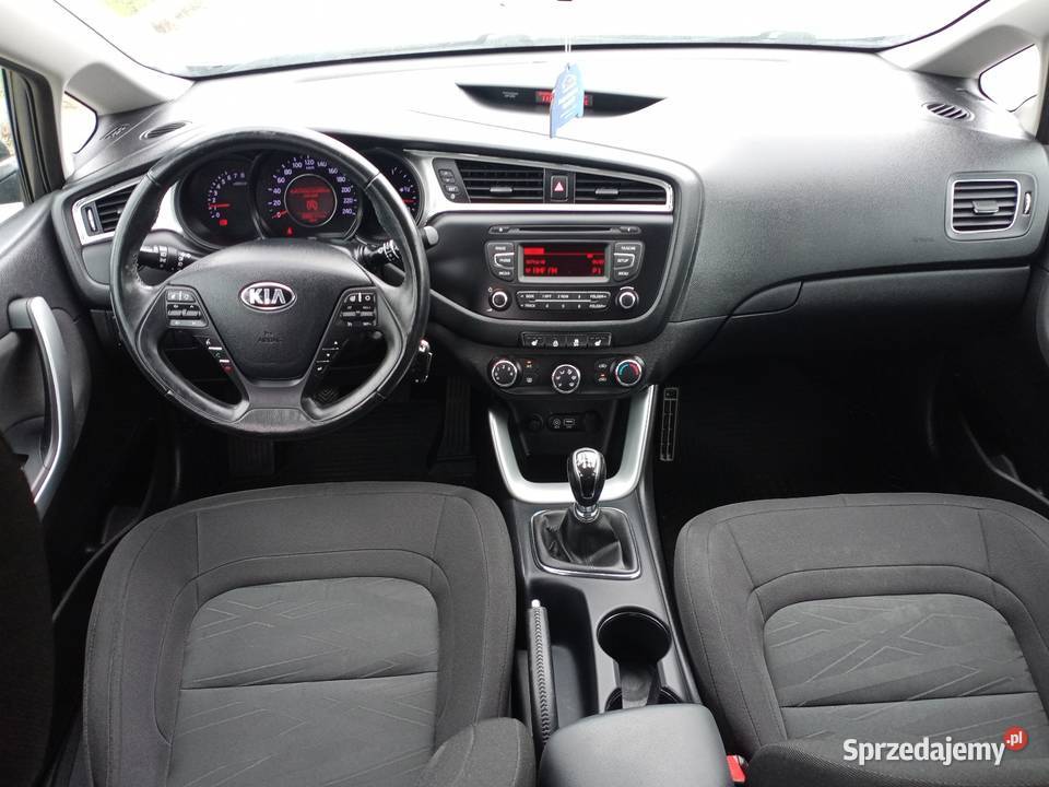 Kia Ceed Lift 10TGDI serwisowana isofix Łuków