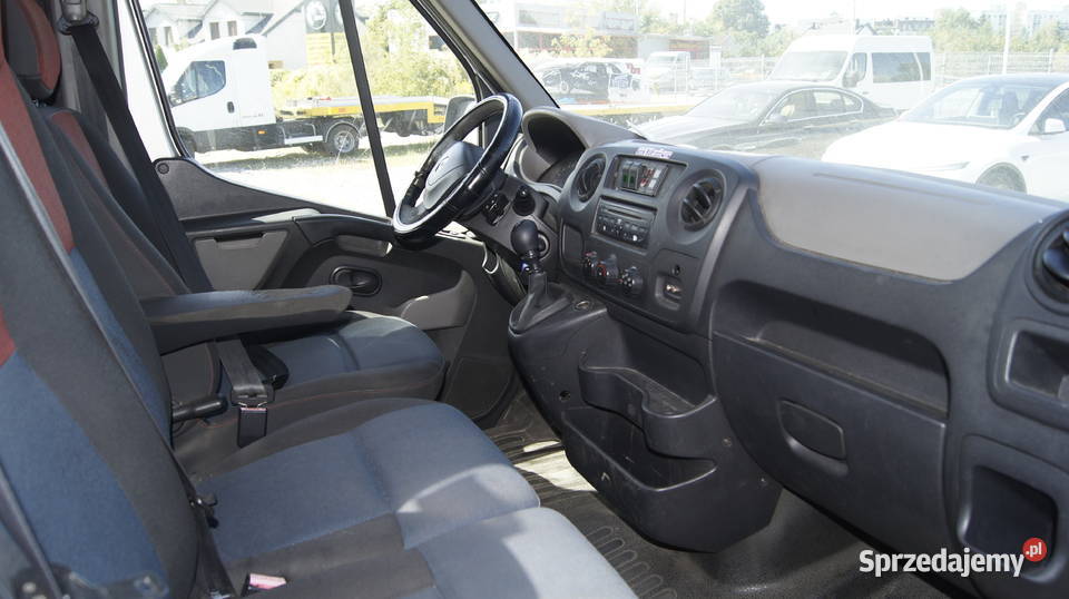 Najtańszy 9 osobowy do poprawek 402200km Warszawa