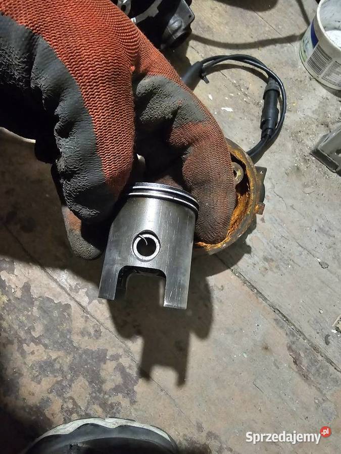 Am6 cylinder tłok tuleja dt50 tzr50 dt 50 TZR Cylindry, głowice, pierścienie Jelenia Góra sprzedam