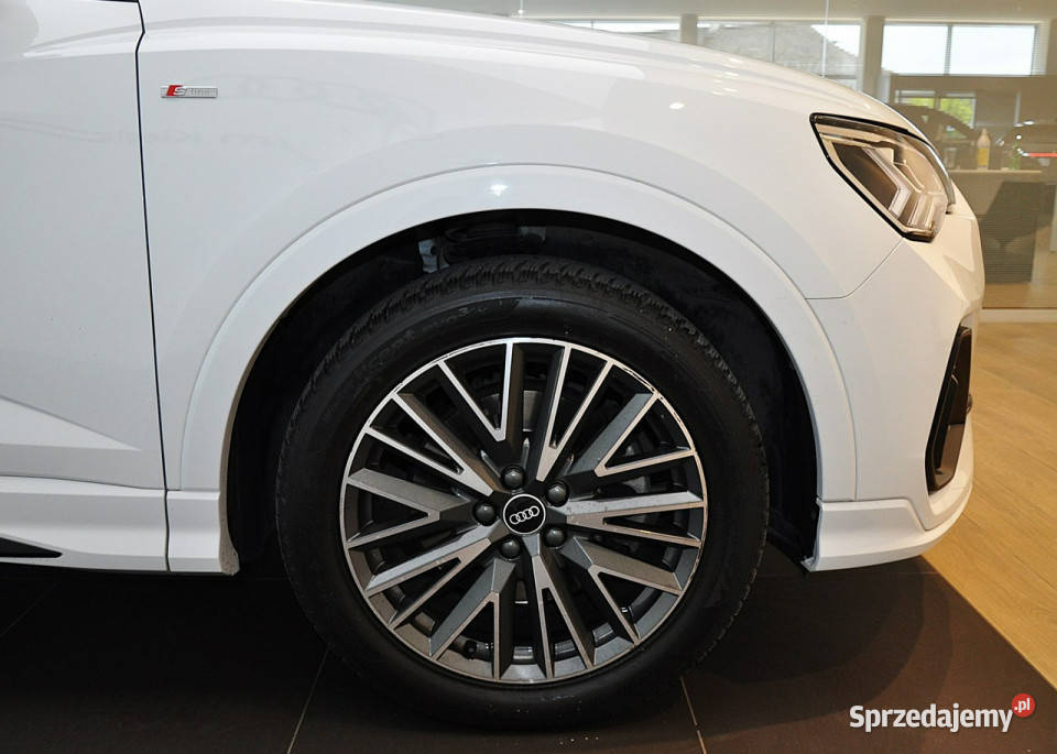 Audi Q3 Sportback 40TFSI Quattro Sline Virtual autoalarm Kielce