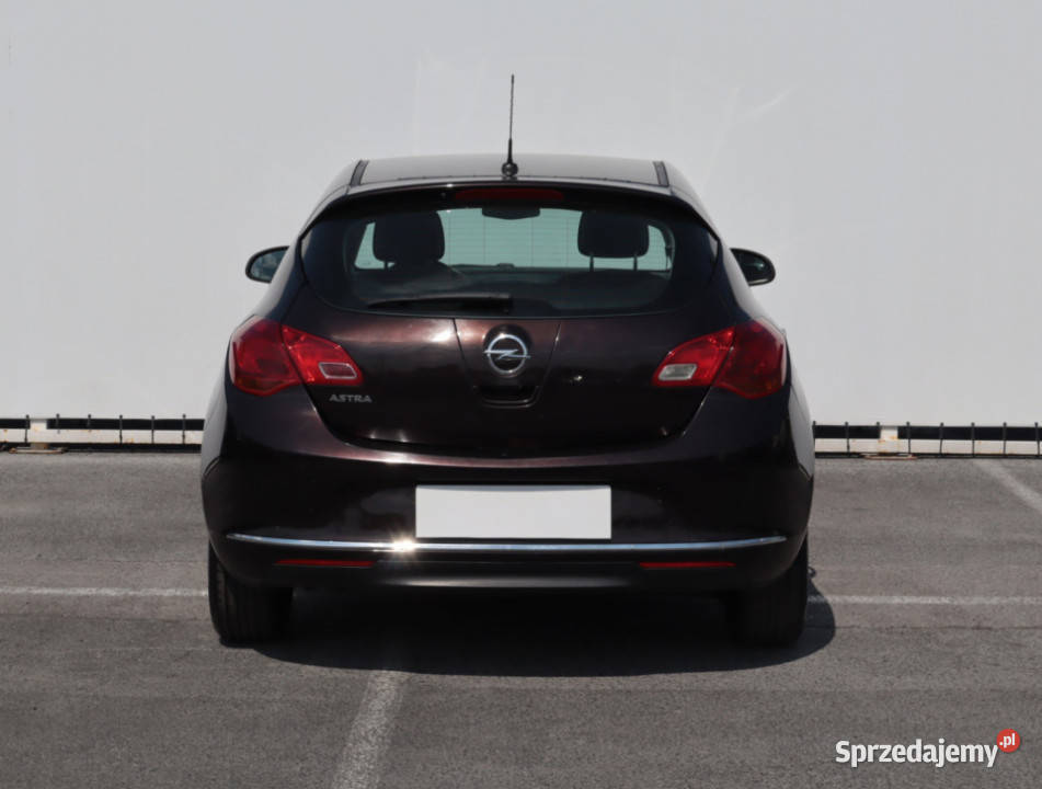 Opel Astra 14 16V 4/5