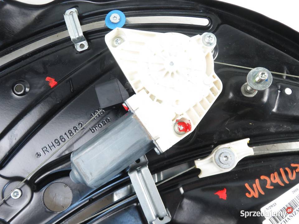 PODNOŚNIK SZYBY PRAWY TYŁ MERCEDES C207 osobowe sprzedam