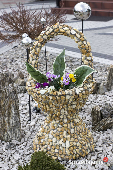 Donice z betonu do ogrodu Lipiny