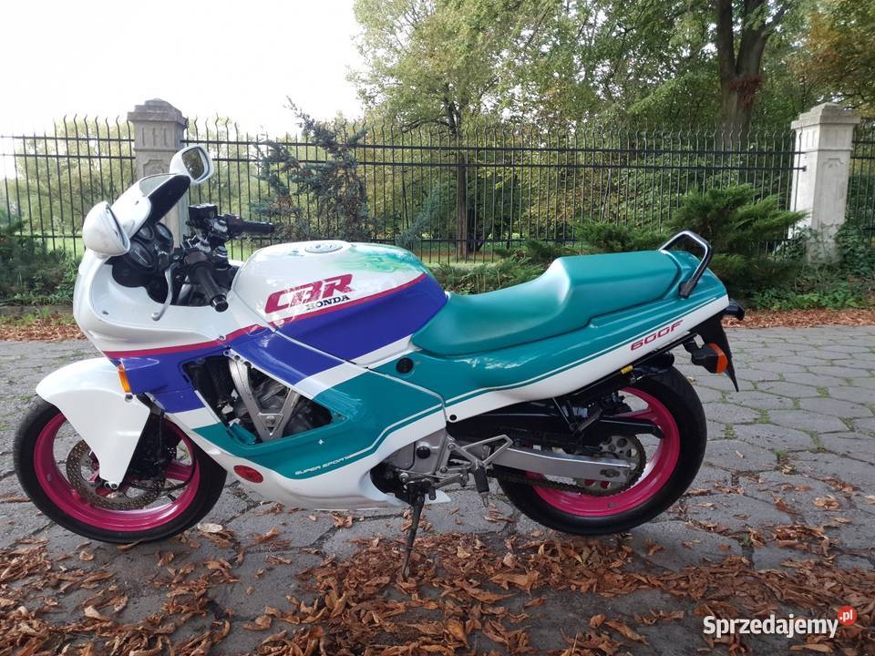 Honda CBR 600 F1 Benetton nieuszkodzony Honda Łowicz