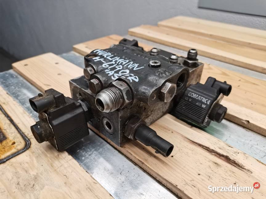 Blok zaworowy Hurlimann 6190 Master 834560 Wilkowo