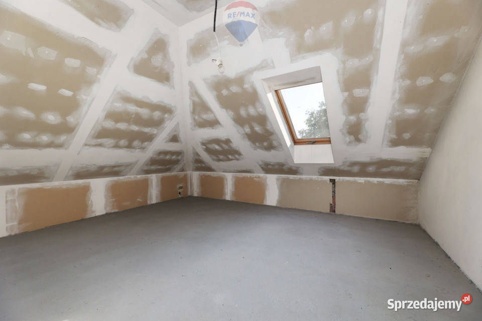 Dom z poddaszem użytkowym 175m2 Bulowice
