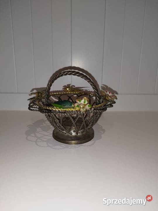 Stary koszyk metalowy na bibeloty koszyczek z Warszawa