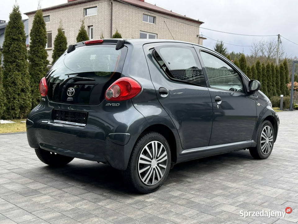 Toyota Aygo 5D Salon Bezwypadkowa 1wł nowości Rok produkcji 2006 Chechło sprzedam