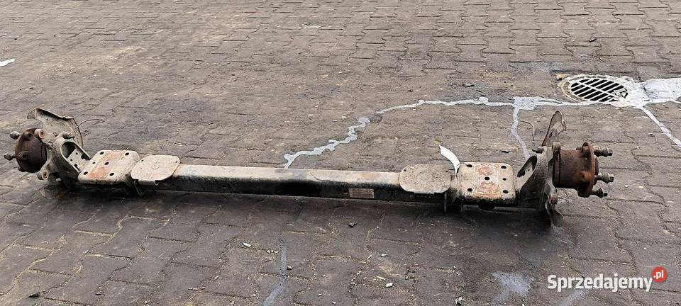 BELKA SANKI TYŁ RENAULT MASTER III Lipno