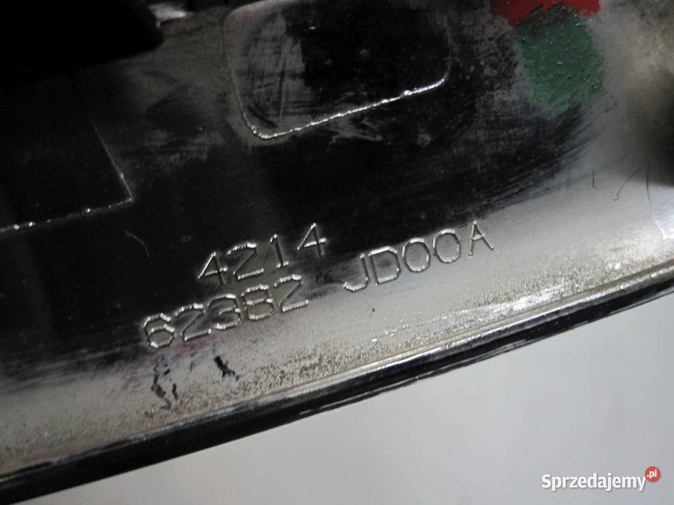 NISSAN QASHQAI I 09r grill atrapa zderzaka chrom