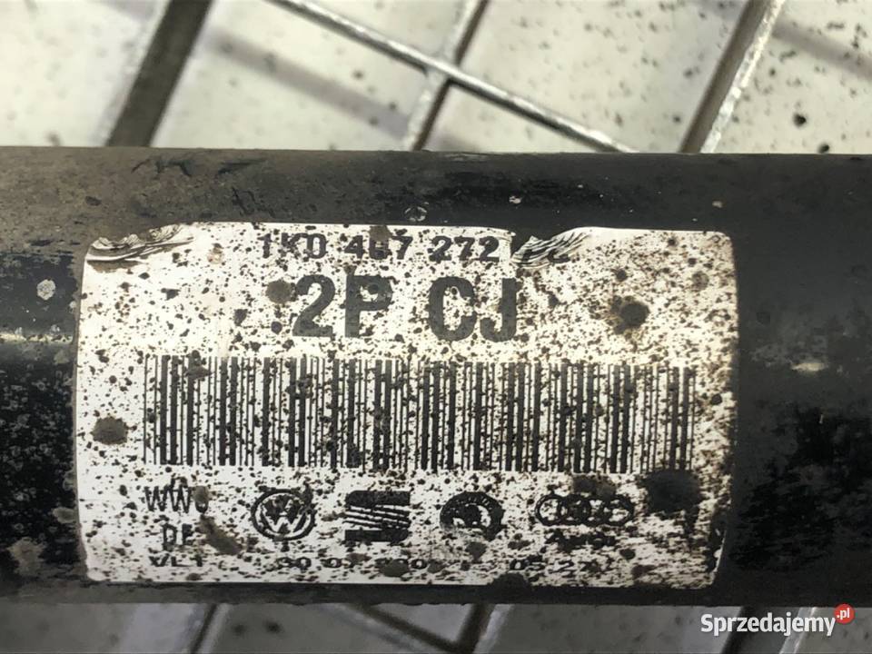 PÓŁOŚ PRAWY PRZÓD VW GOLF V 19 105 0709 PRZEGUB