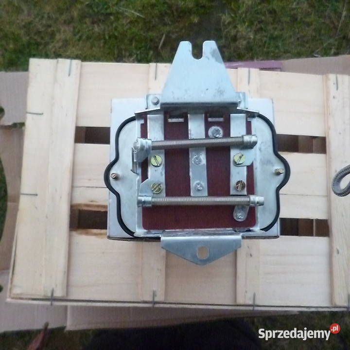 regulator napięcia Trawniki