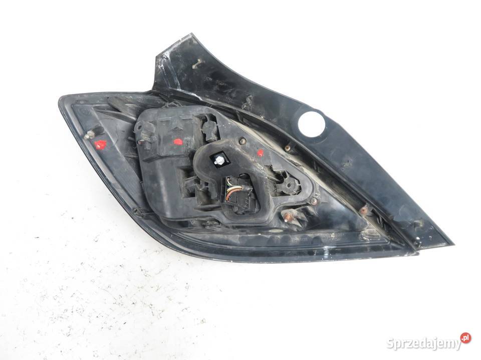 LAMPA PRAWA TYLNA OPEL ASTRA III H