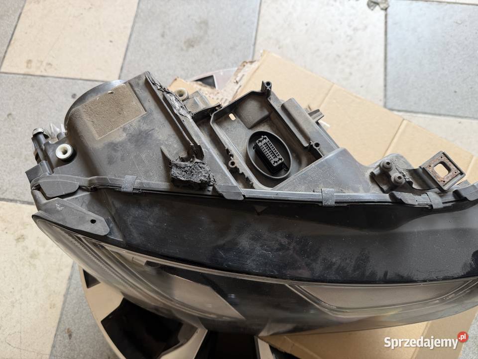 reflektor a5 b8 lift uszkodzony Lubin