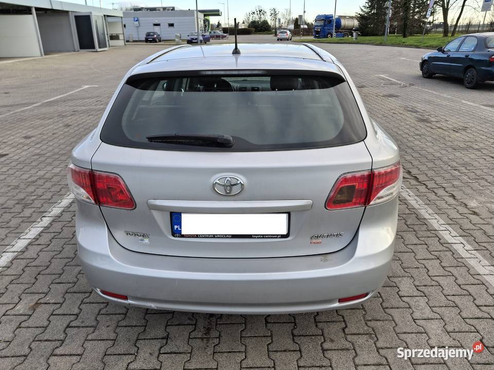 Toyota Avensis T27 2011r D4D 20 diesel 126 radio