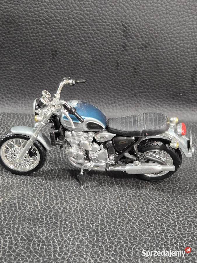 Triumph Thunderbird 900 w skali 118 firmy Maisto łódzkie Poddębice