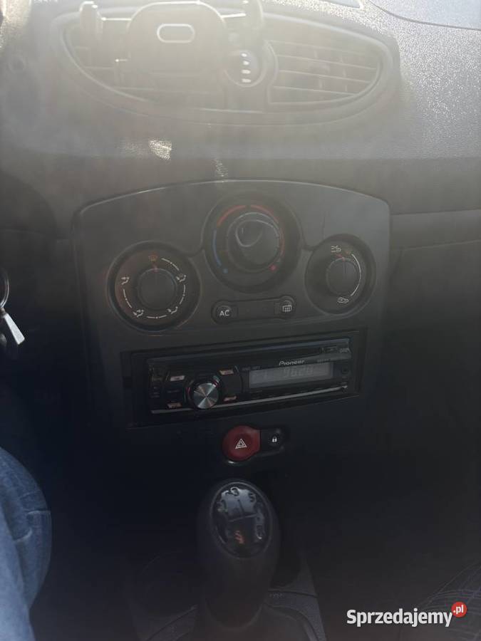 Renault clio III KOMBI zadbana Szczucin