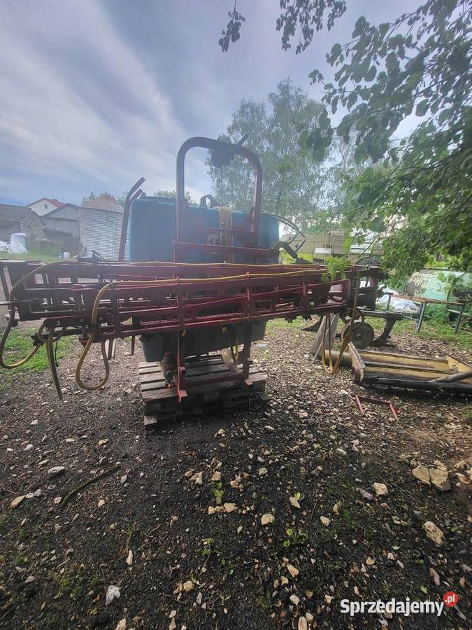 Opryskiwacz biardzki 1000l Chomentów