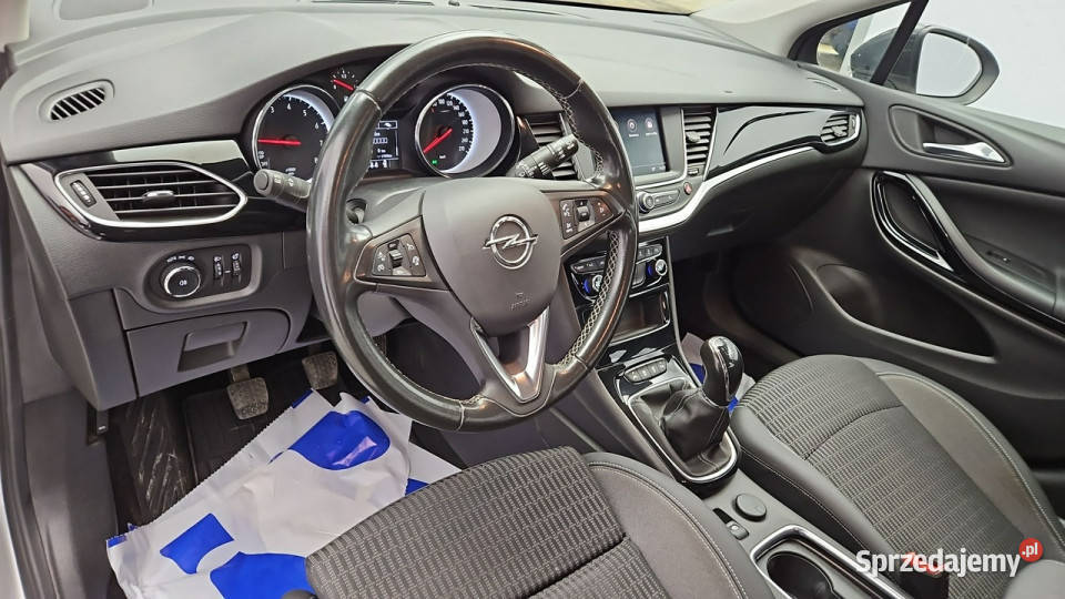 Opel Astra 12 T Elegance SS Z Polskiego Salonu światła do jazdy dziennej sprzedam