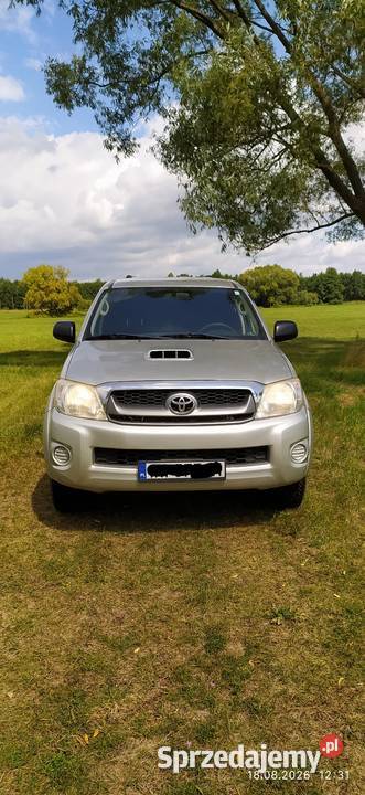 Toyota Hilux 2010r 25 4/5