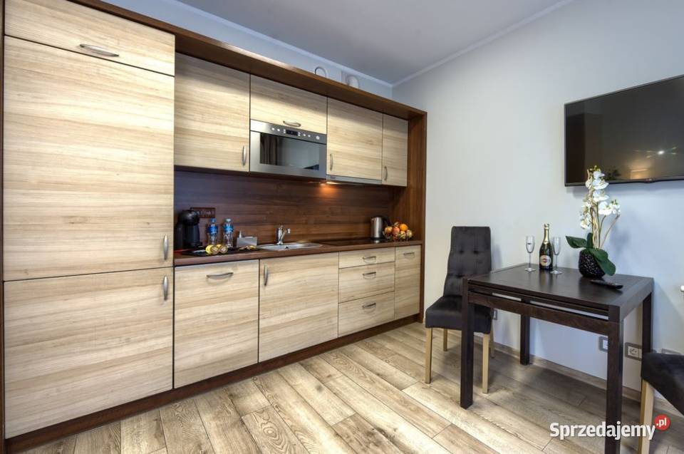1pok 28met Justin Center LUXWINDAGARAŻ Wrocław Liczba pokoi 1