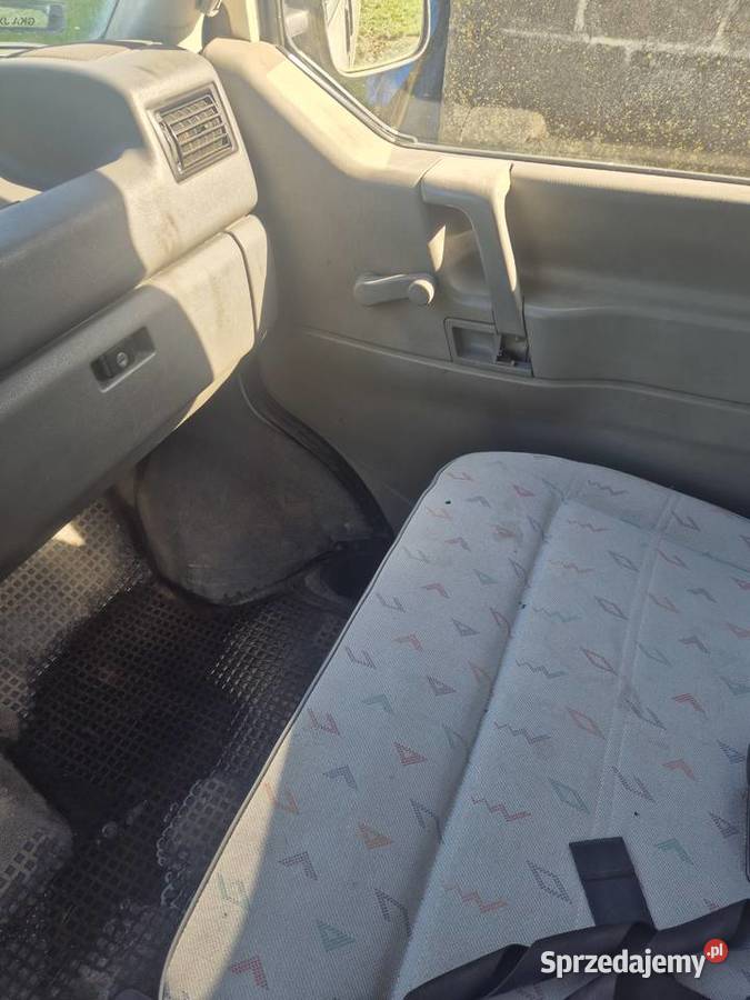 Sprzedam auto używane transporter 24 diesel pomorskie Miechucino