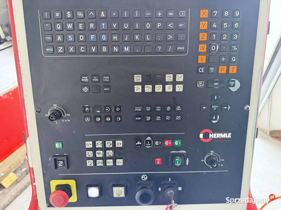 Frezarka CNC HERMLE UWF 900 E magazyn 32 z Produkcja Zabór