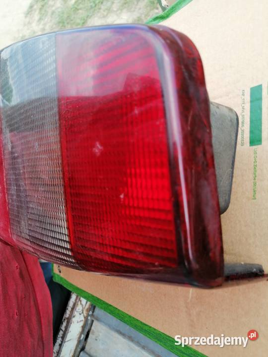 Lampa polonez fso atu cargo tylna bez pekniec Suskowola