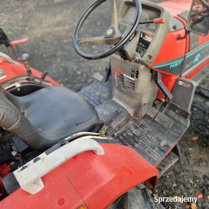 traktorek 4x4 Mitshubishi MTR270