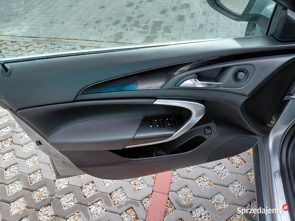Opel INSIGNIA 20 cdti Sports Tourer 4x4 2010 199 gniazdo USB Dąbrowa Górnicza sprzedam