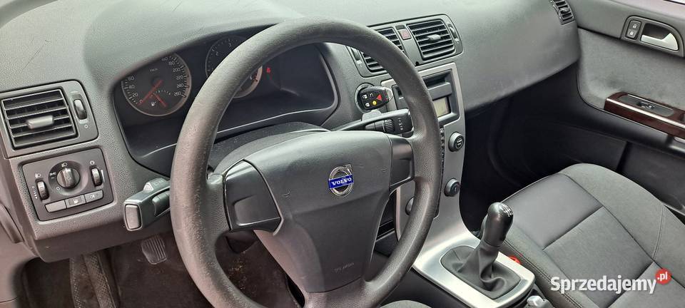 VOLVO V50 20D ŁADNY STAN DOINWESTOWANE światła przeciwmgielne Braniewo