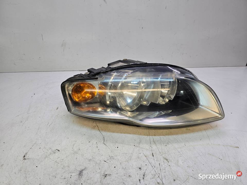 REFLEKTOR PRAWY AUDI A4 B7 8E0941004AJ EUROPA Przystajń