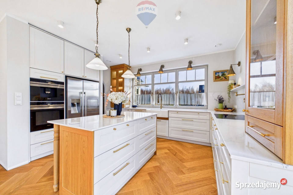 Na sprzedaż wyjątkowy dom jednorodzinny Bożnów sprzedam