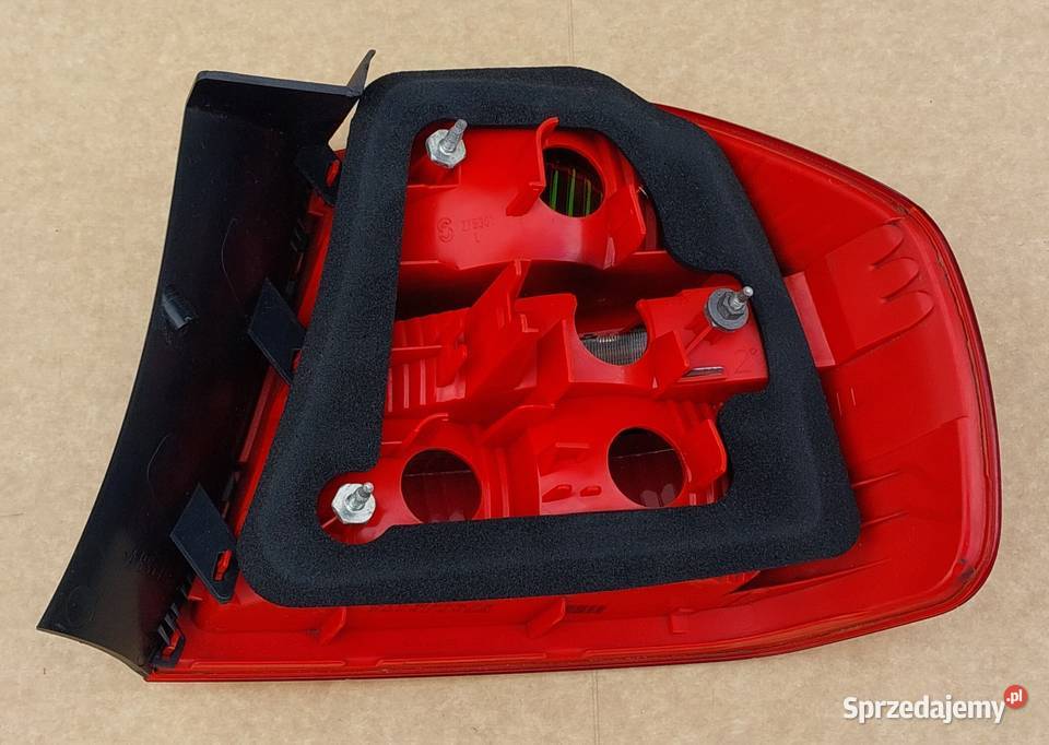 LAMPA LEWY TYŁ TYLNA BMW E90 6937457 osobowe Mielęcin