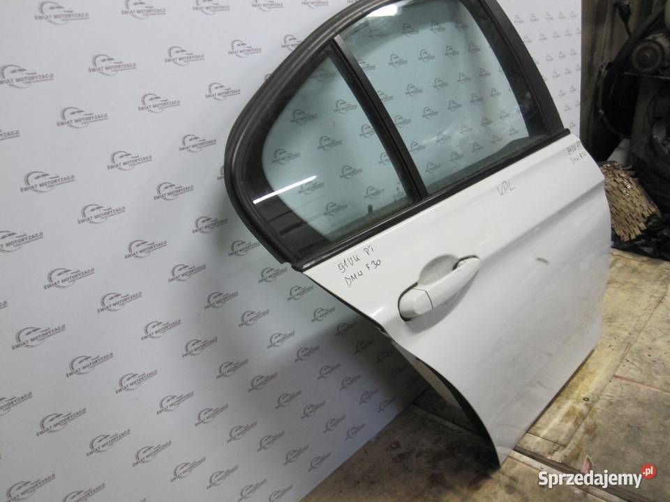 BMW F30 12r drzwi prawe tył osobowe świętokrzyskie