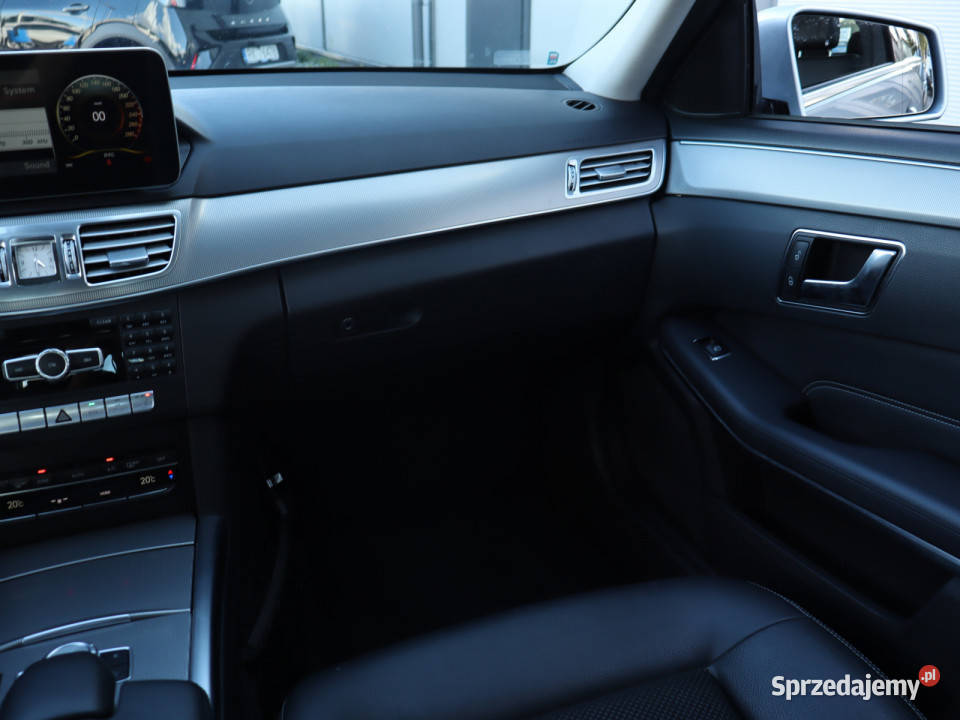 Mercedes E E 220 CDI 2143cm3 śląskie Katowice