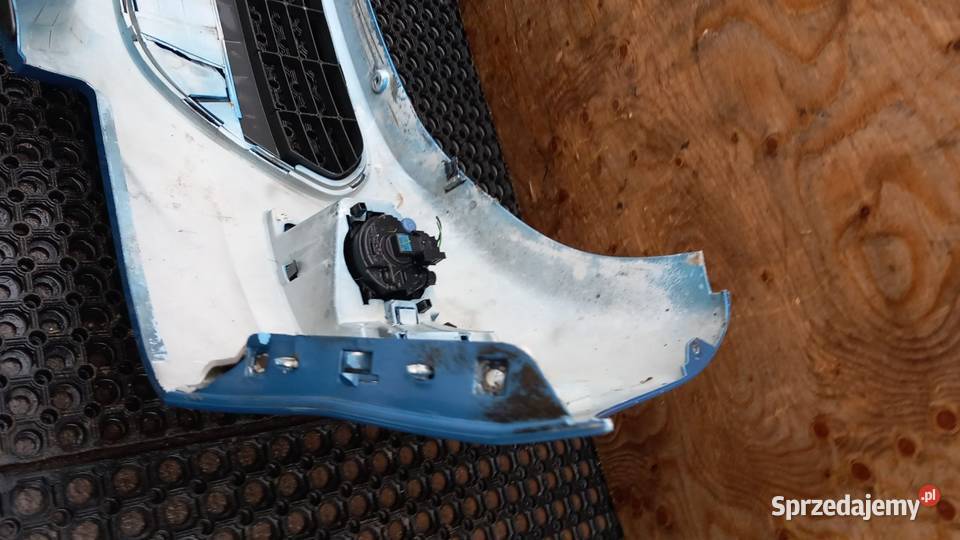 FORD FOCUS MK2 LIFT ZDERZAK PRZÓD Q8 HALOGEN Zbierkowo