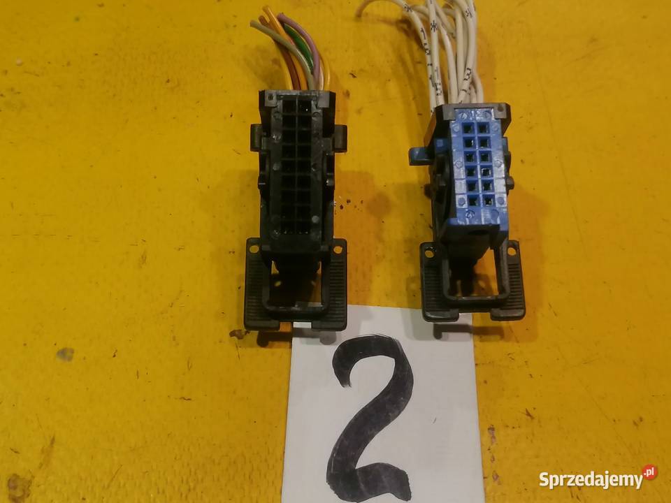wtyczki wyświetlacza 2Renault Scenic 2 Modus osobowe Wyposażenie elektryczne Piotrków Trybunalski sprzedam