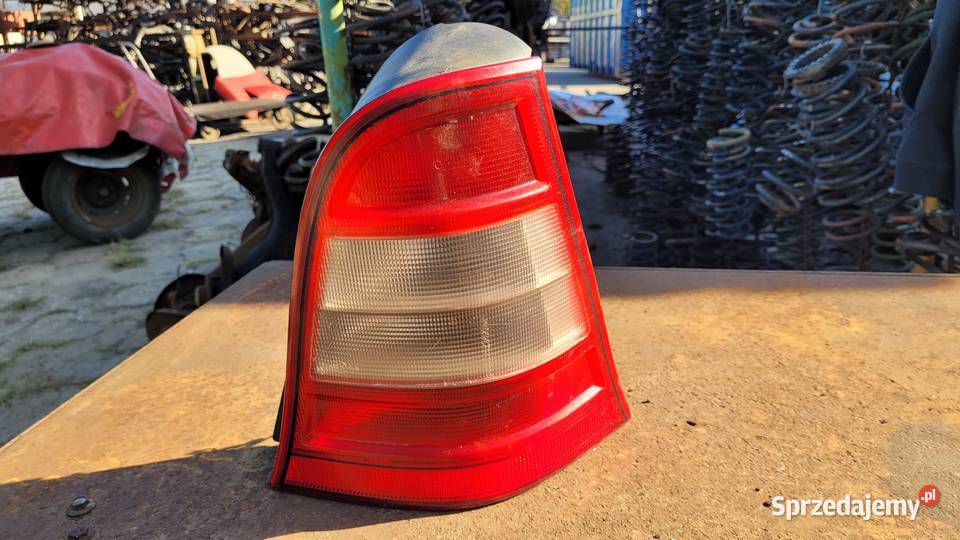 Lampa tylna prawa Mercedes A klasa W168 mazowieckie Łagów