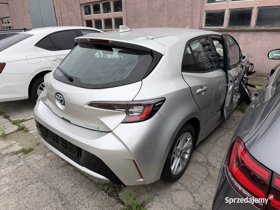 TOYOTA Corolla 18 Business HYBRID 2023r 230 1798cm3 Prudnik