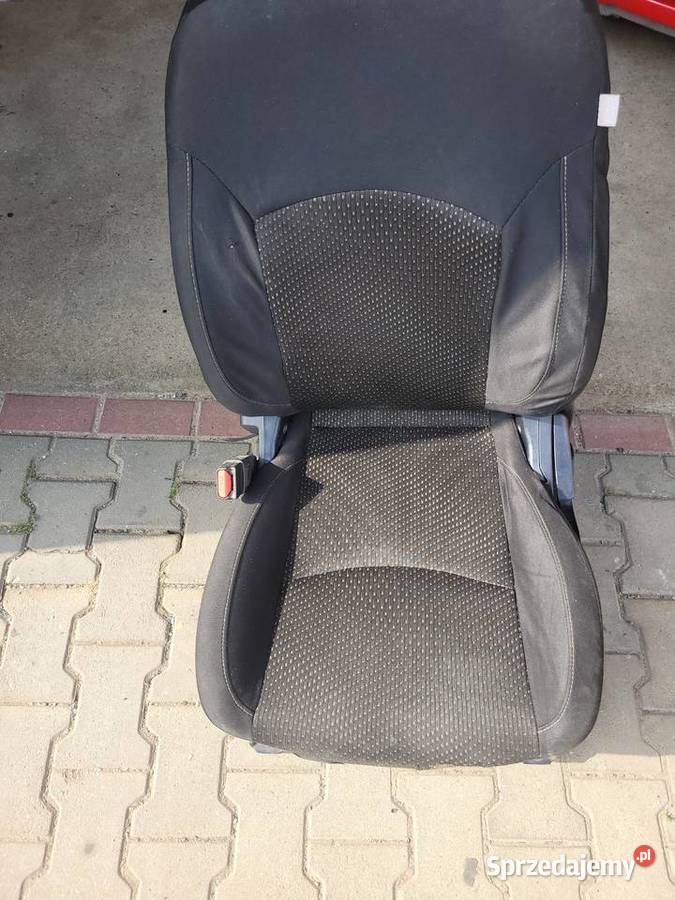 fotel mitsubishi asx