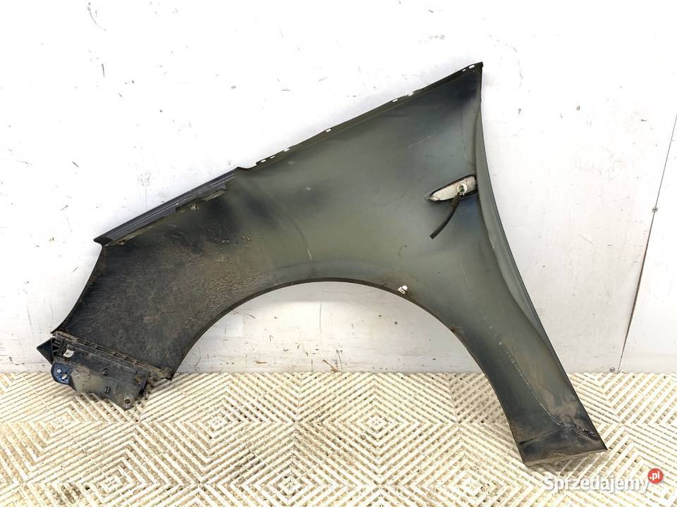 BŁOTNIK PRAWY PRZÓD OPEL ZAFIRA C Minivan Carbon