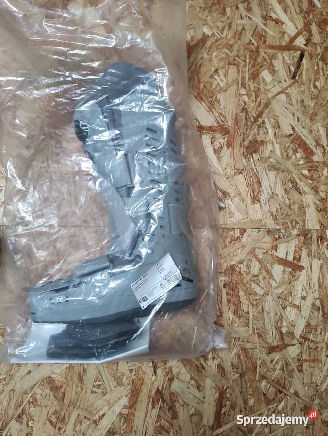 Ortezy ortopedyczne z wyciąganymi wkładkami