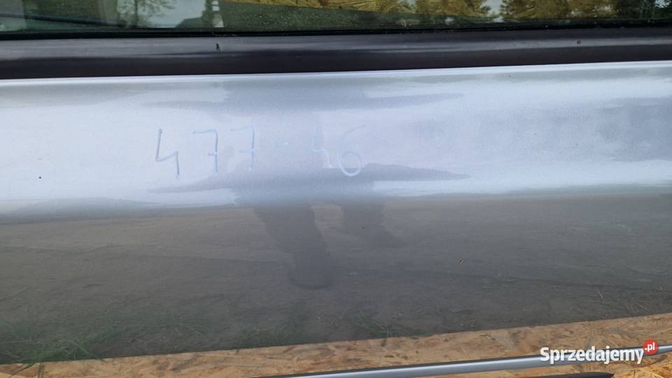 VOLVO S40 V50 DRZWI PRZÓD PRAWE PRAWY KOD LAK osobowe wielkopolskie