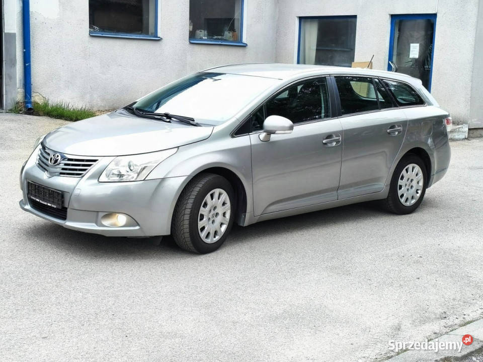 Toyota Avensis Bezwypadkowy kamera navi dok zielony Janów Lubelski