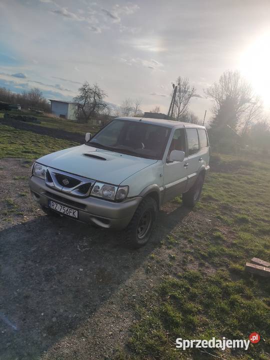 Nissan Terrano manualna lubelskie Lubycza Królewska