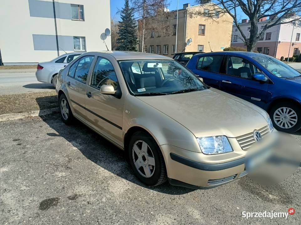 Sprzedamzamienię Volkswagena Bora 1 6 mpi z 1600cm3 wielkopolskie Konin