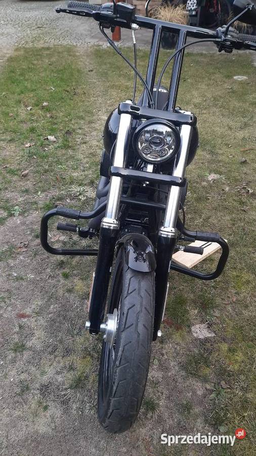Sprzedam HD DYNA STREET BOB Z małym przebiegiem Leszno