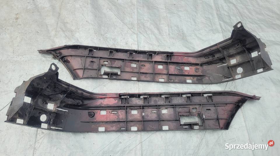 LEWY PRAWY ŚLIZG ZDERZAKA TYŁ VW PASSAT B5 SEDAN Ruda Śląska