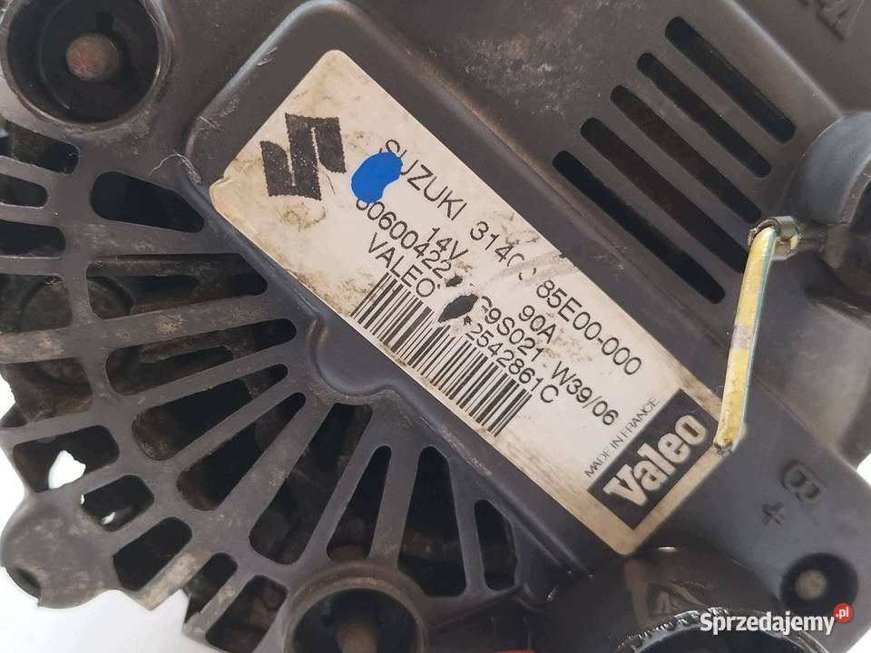 ALTERNATOR 3140085E00000 30600422 13 D Suzuki